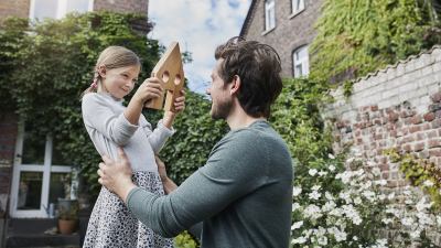 Die aktuellen Zinsen für einen Immobilienkredit verunsichern viele Menschen.