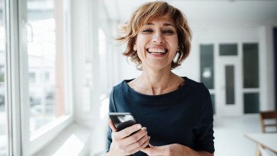 Professionelle Unterstützung für die 360-Grad-Aufnahmen bei Immobilien Immobilienmakler unterstützen Sie dabei, Ihre Immobilie mithilfe von 360-Grad-Rundgängen zu vermarkten.