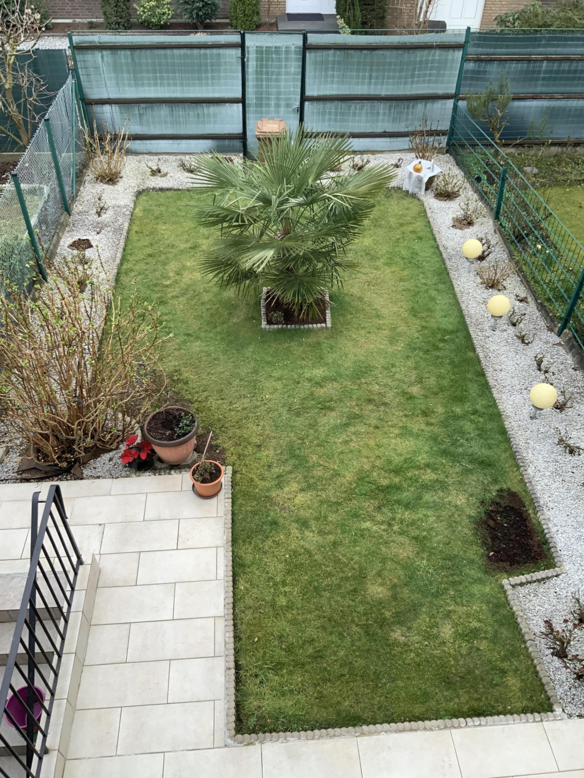 Gartenansicht vom Balkon