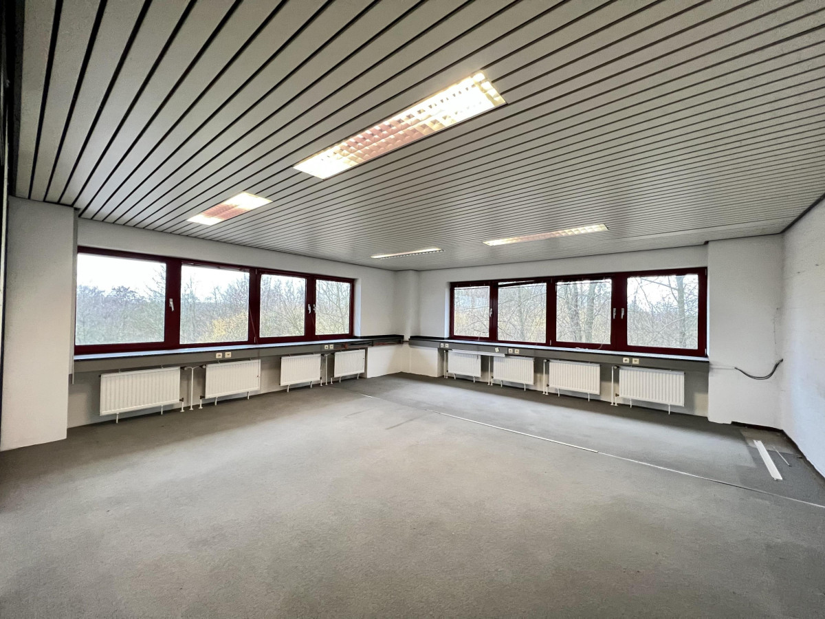 Büro 1
