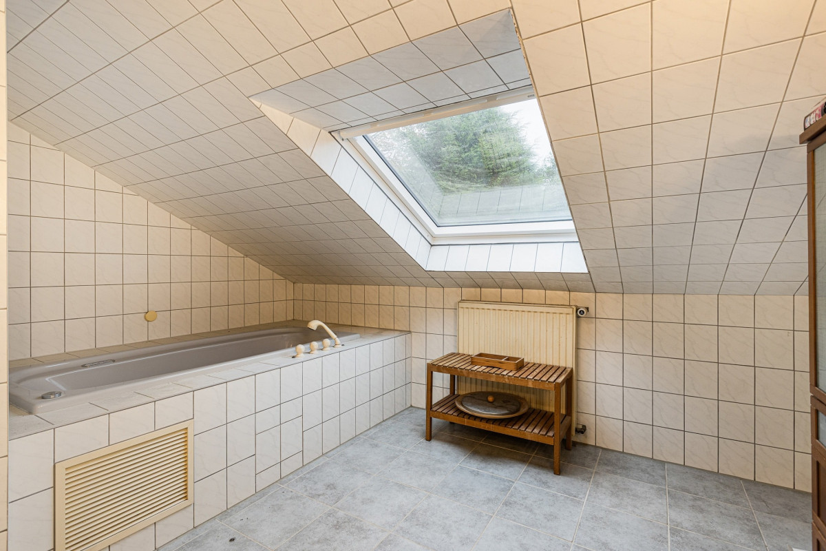 Badezimmer DG