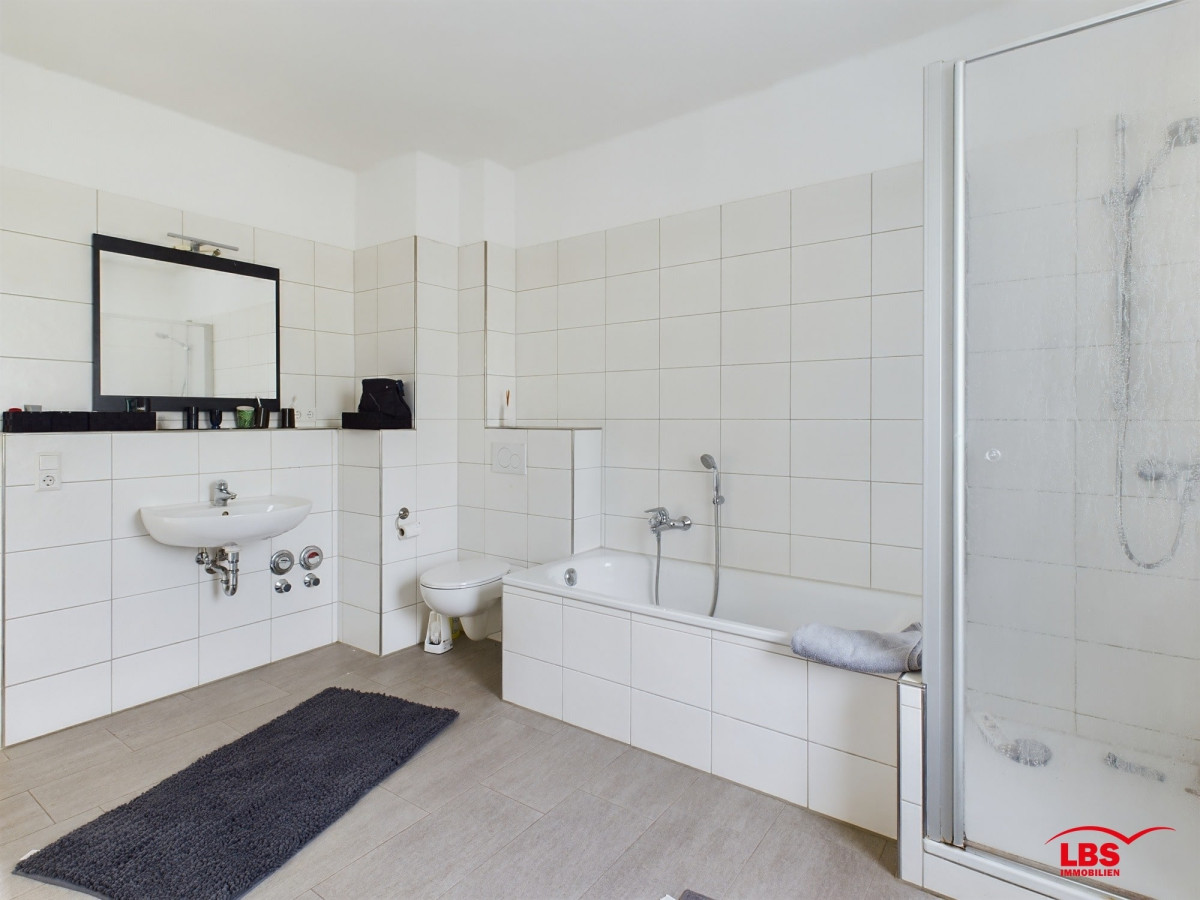 Wohnung 2 - Badezimmer