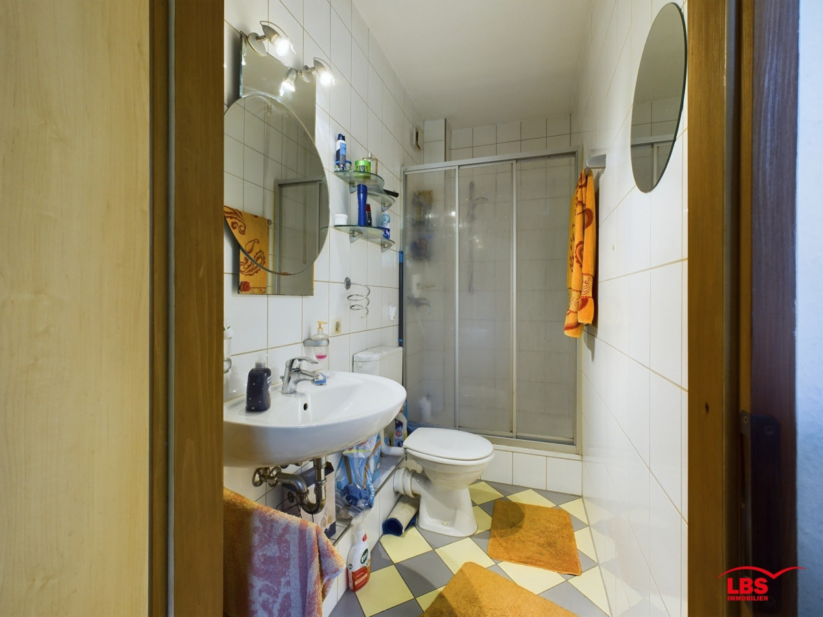 Wohnung 1 - Badezimmer