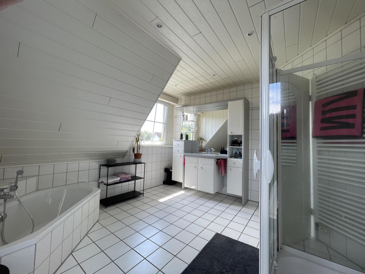 Badezimmer Wohnung 2 OG