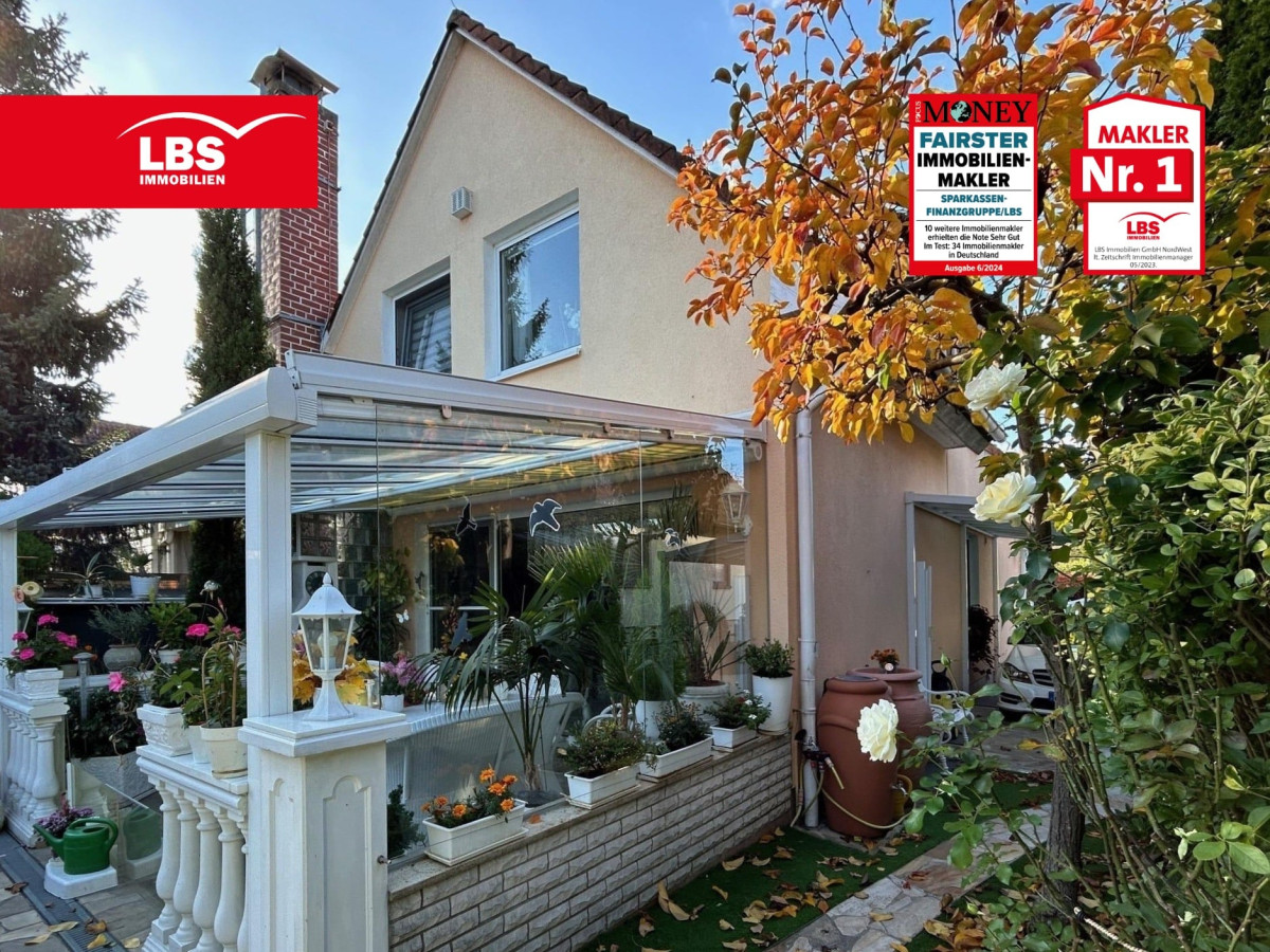 Haus mit überdachter Terrasse
