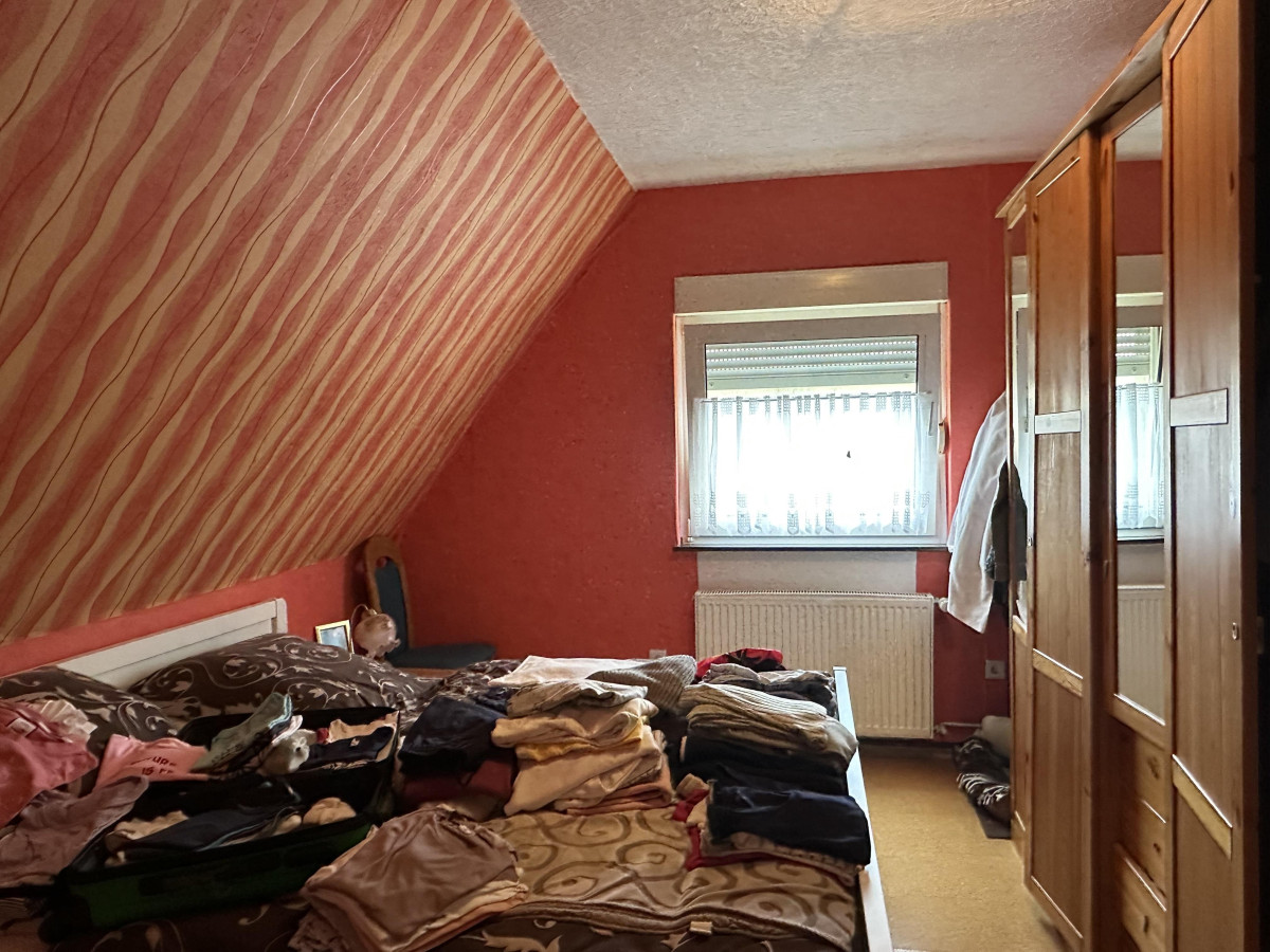 Schlafzimmer DG