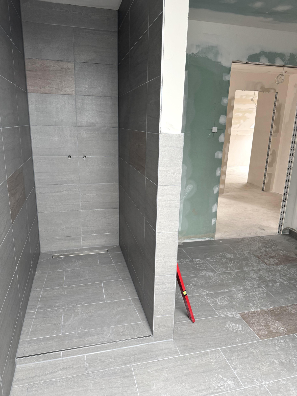 Modernes Badezimmer