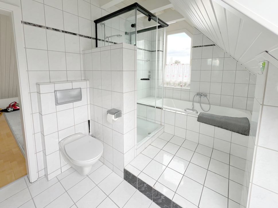 Badezimmer (SB)