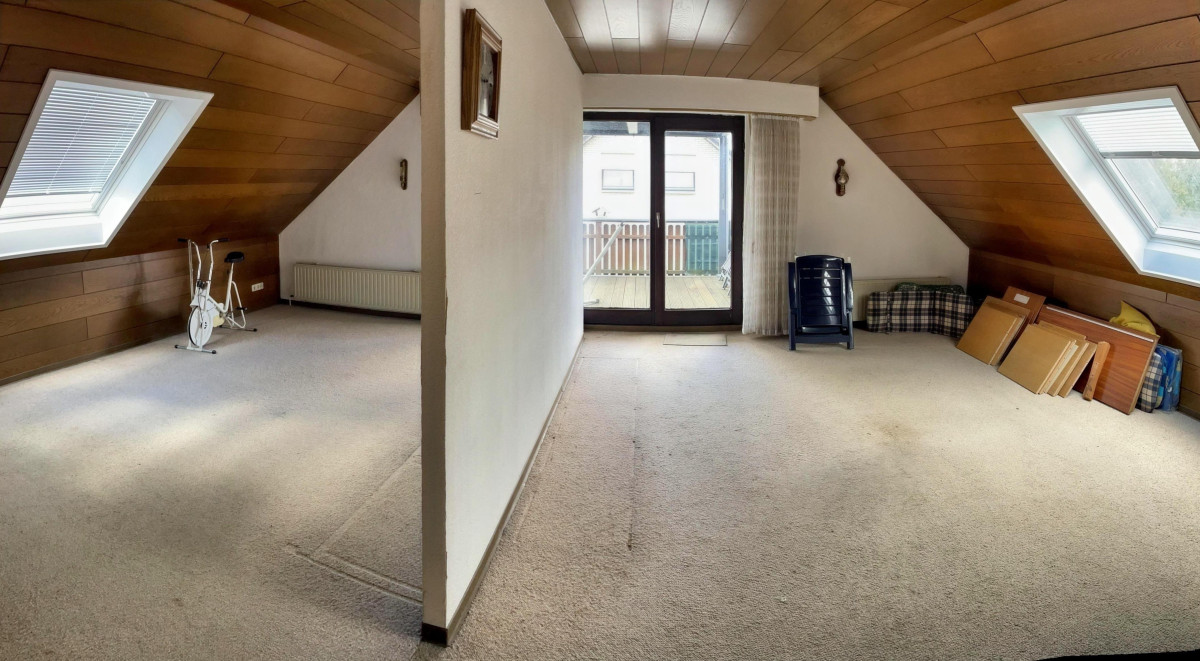 Obere Wohnung - Wohnzimmer