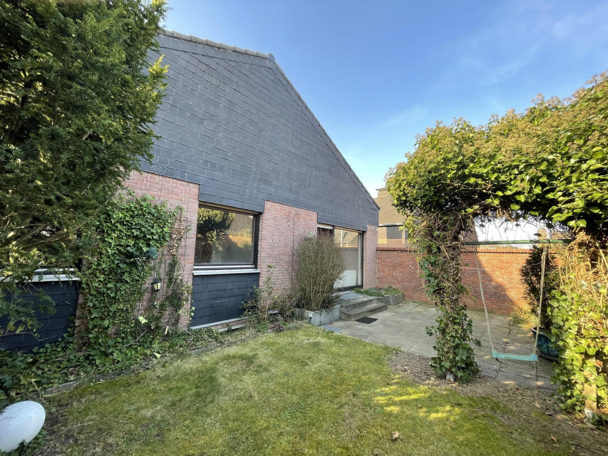 Garten mit Terrasse