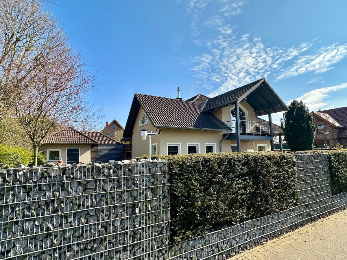 Straßenansicht