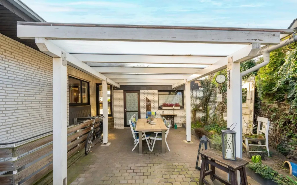 Überdachte Terrasse