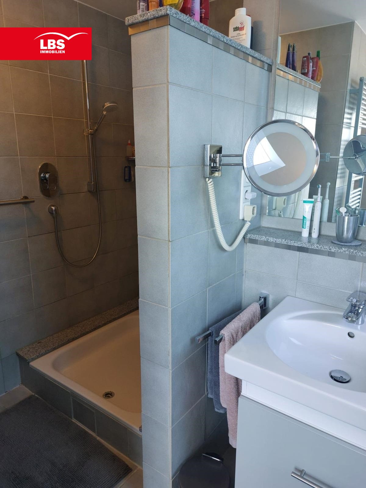 Dusche