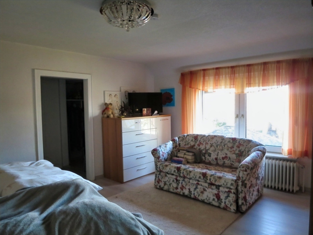 Schlafzimmer DG