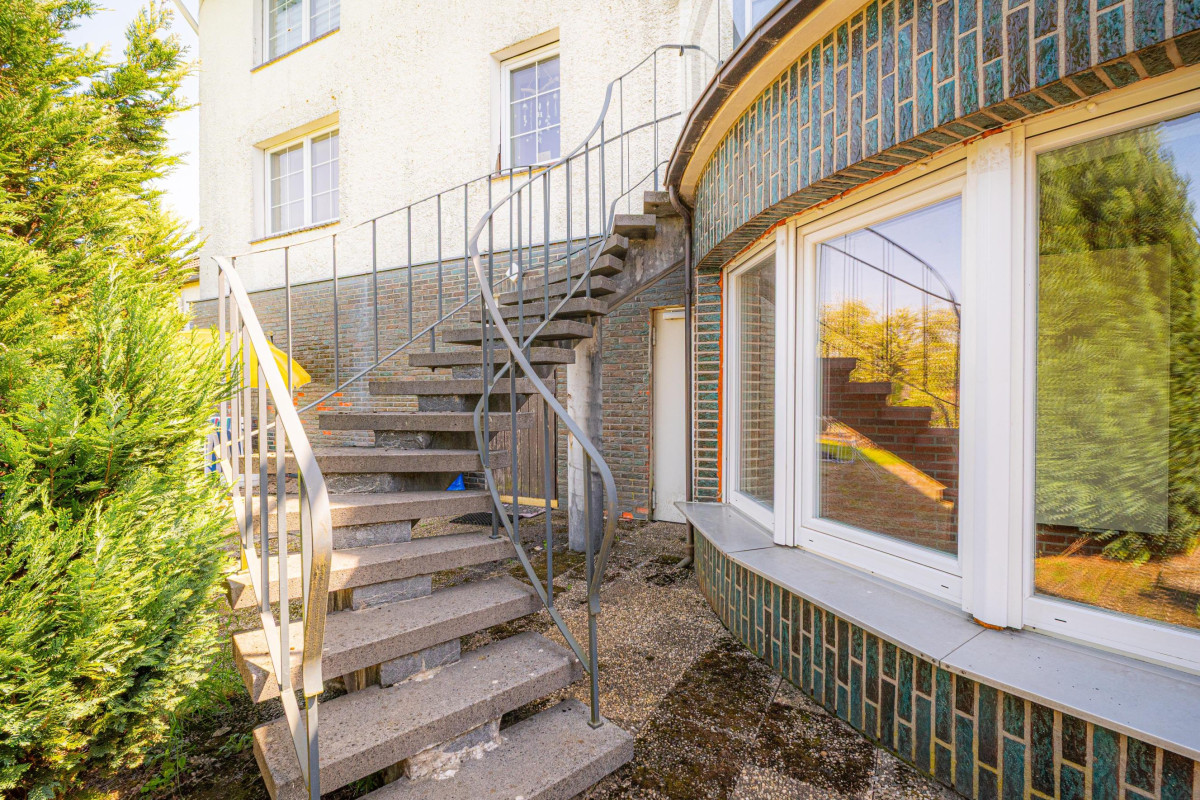 Treppe zur Terrasse