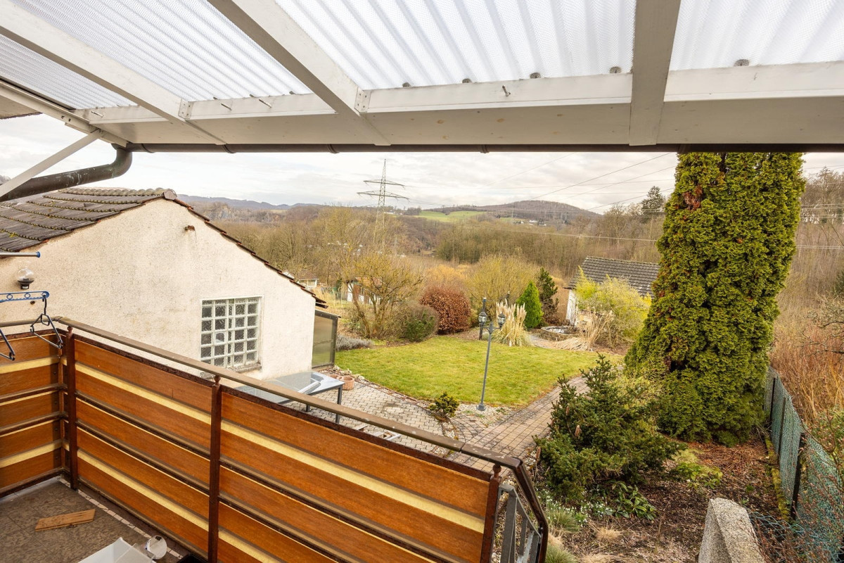 Balkon mit Blick ins Grüne