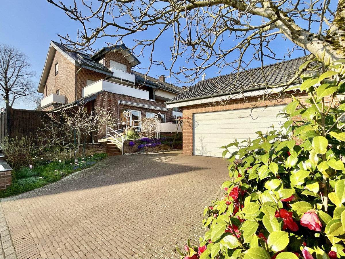 Haus und Garage