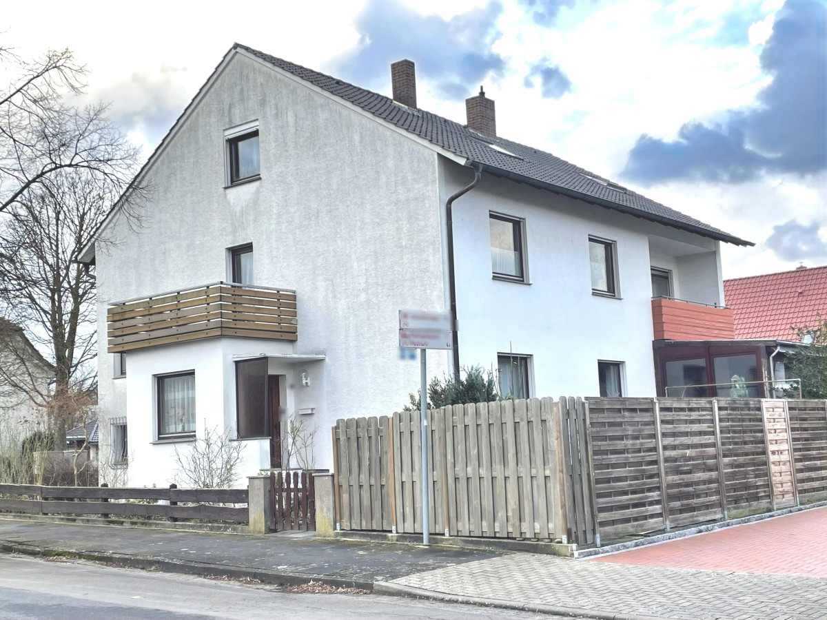 Hauseingang Straßenansicht
