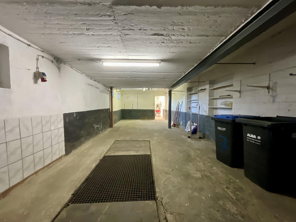 05 Garage 1
