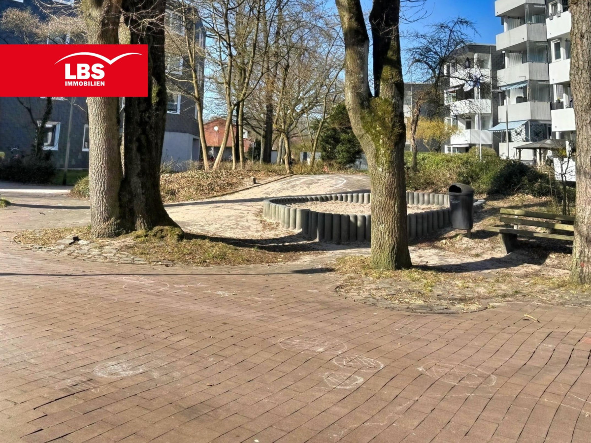 Spielplatz am Haus