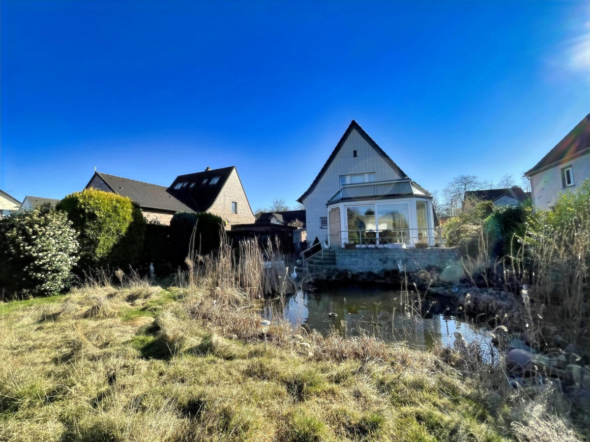 Blick zur Hausrückseite