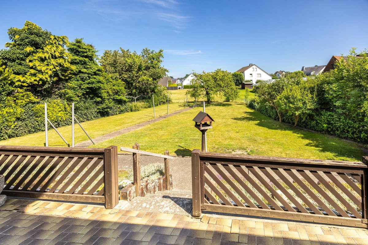 Freisitz mit Gartenblick