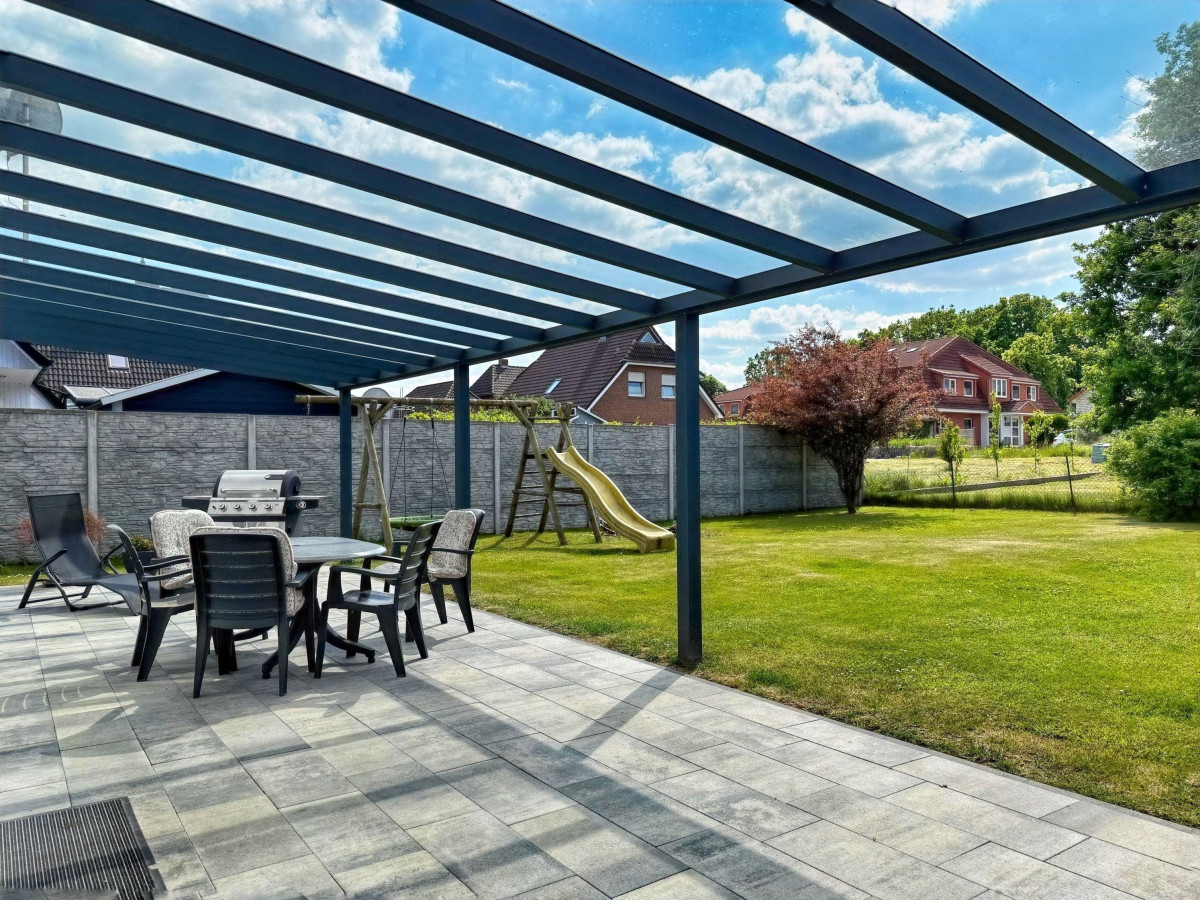 Herrlich große Terrasse