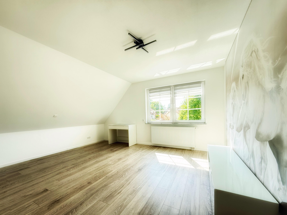 Zimmer 2 von 4 im DG