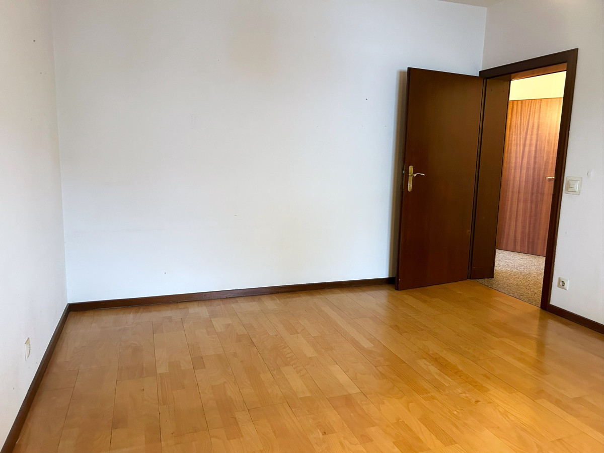 Schlafzimmer 2-2