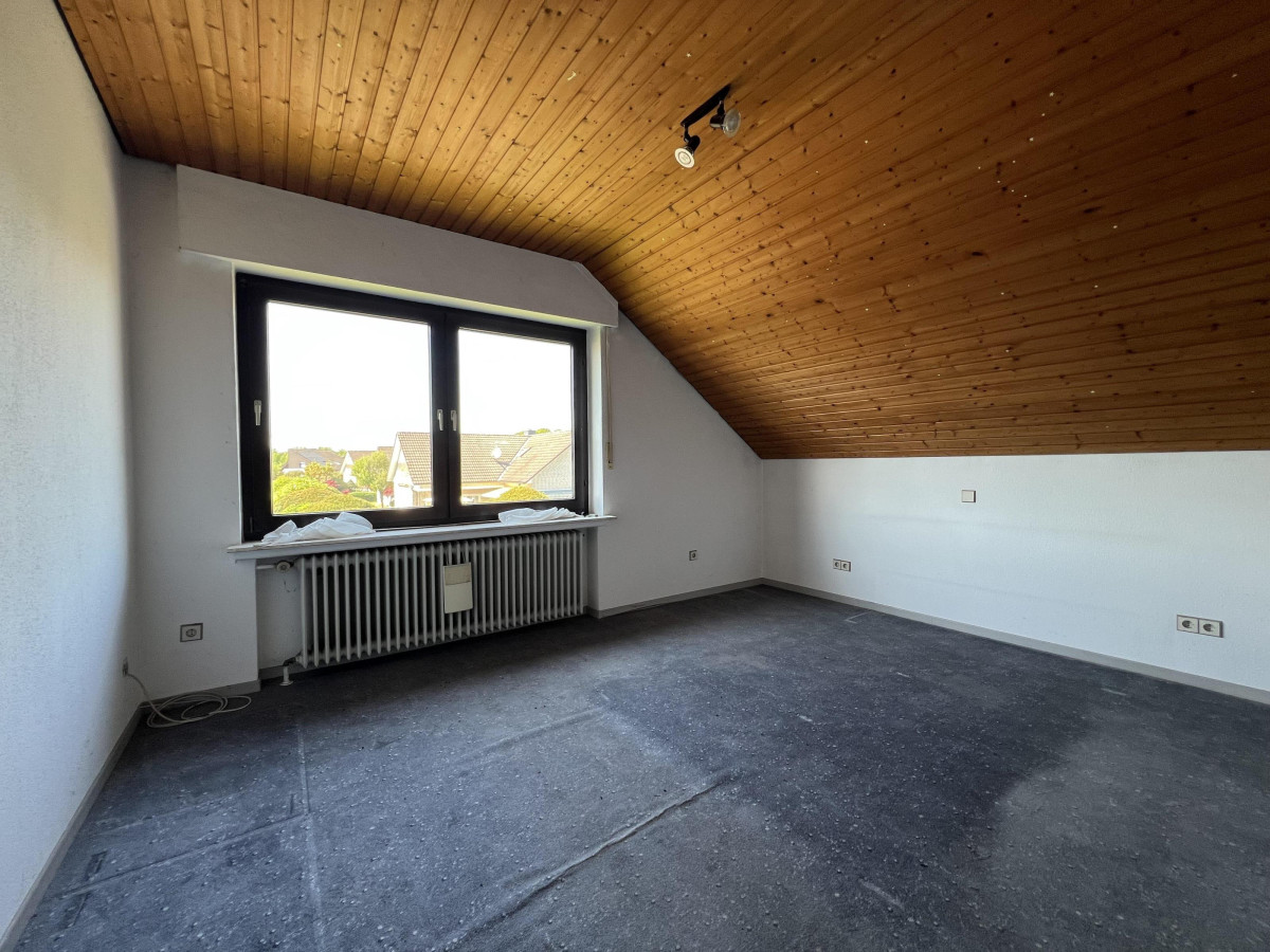 Schlafzimmer 1 DG