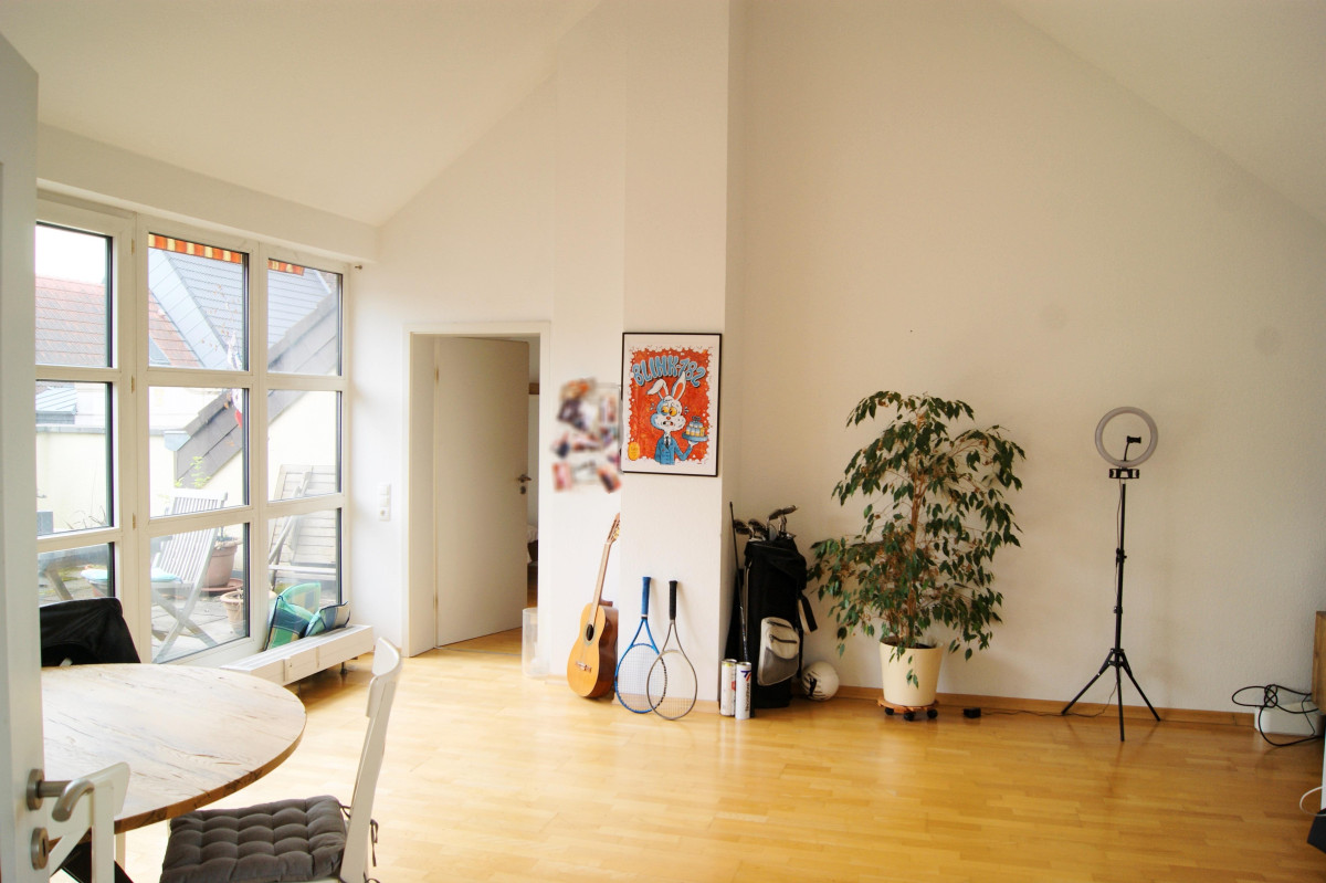 Wohnzimmer (Bild 2)