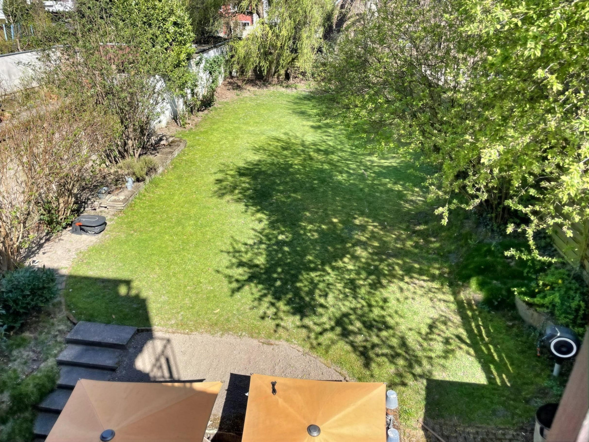 Eigene Terrasse und Garten