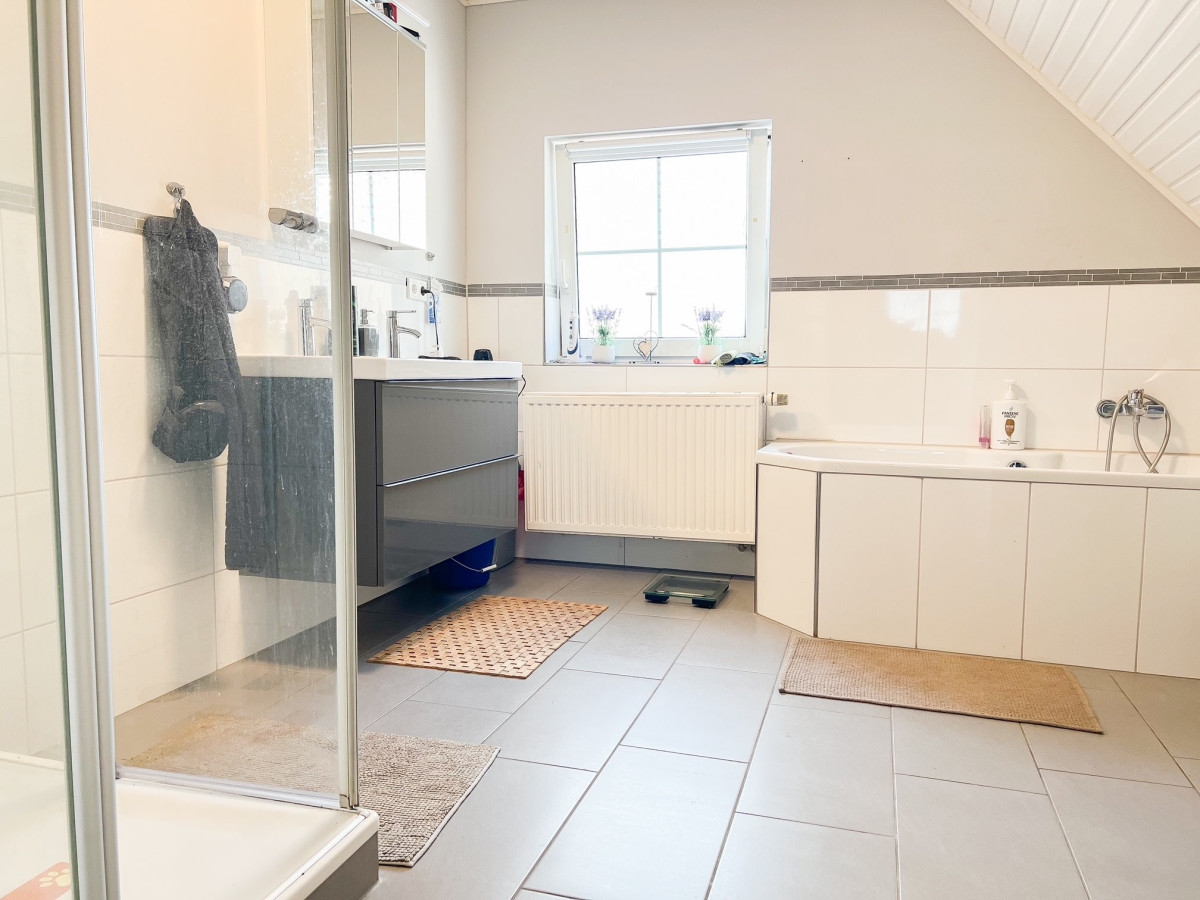Badezimmer DG