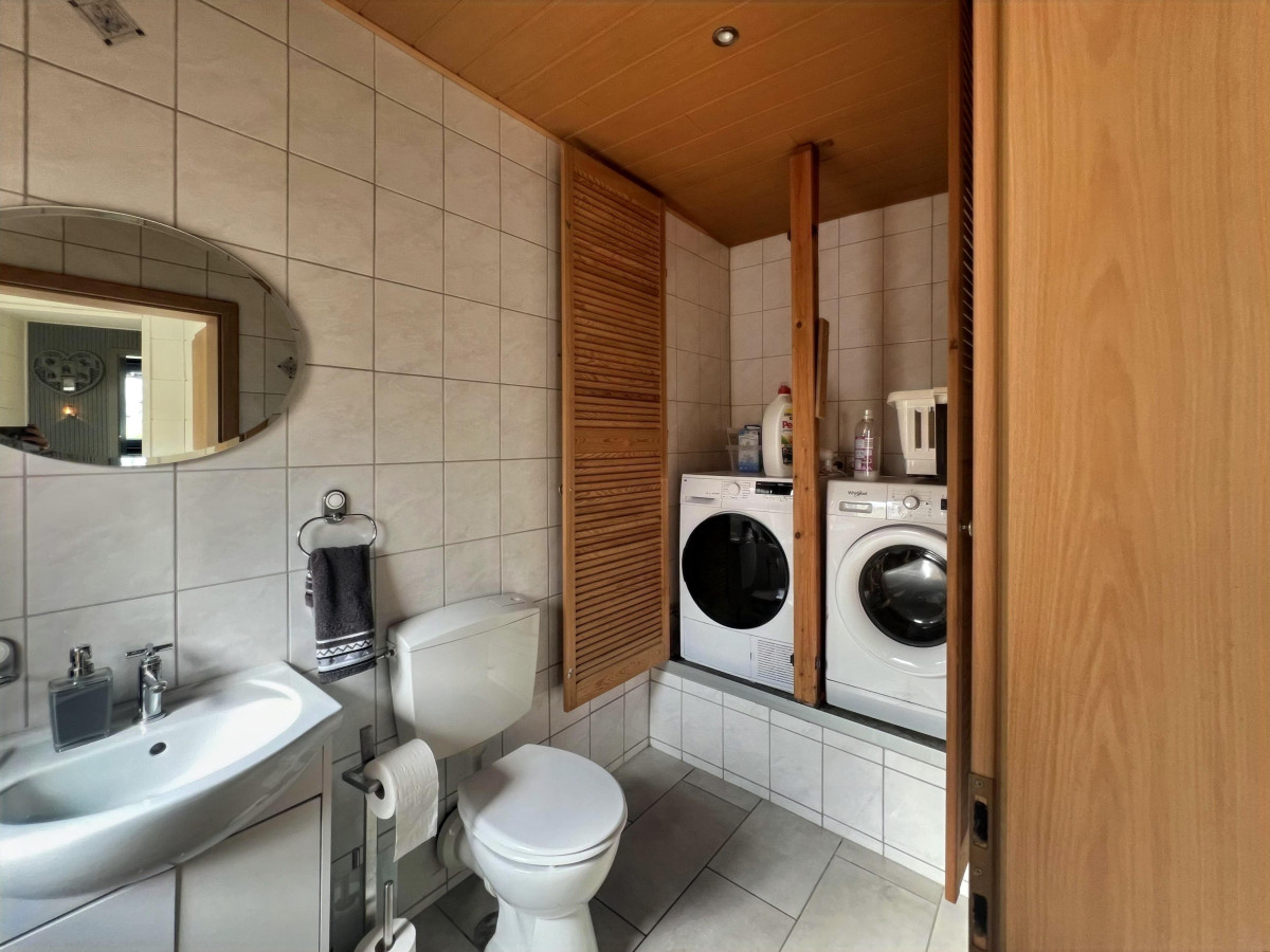 Badezimmer EG (Haupthaus)