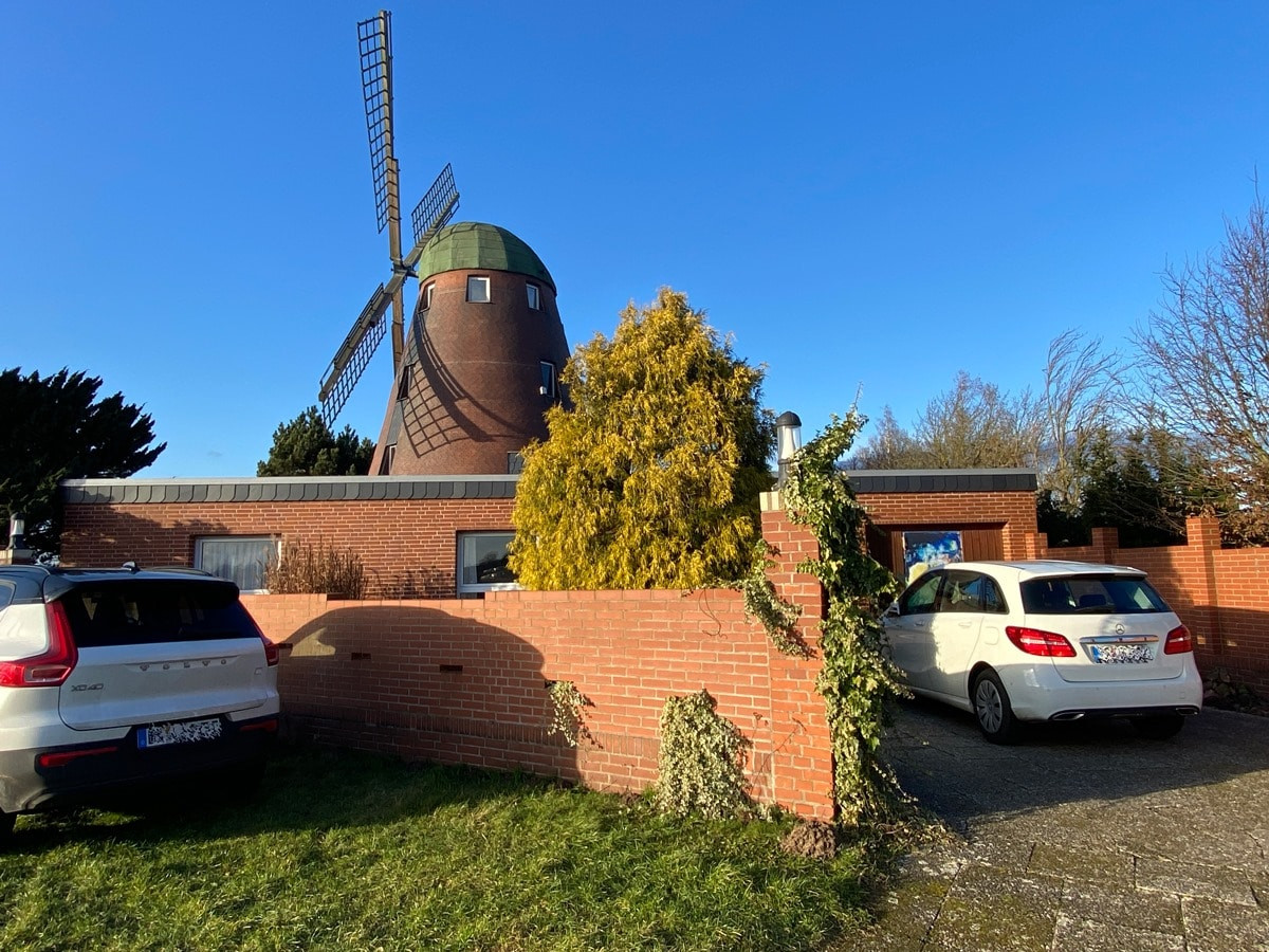 Mühle + Maschinenhaus + Parken