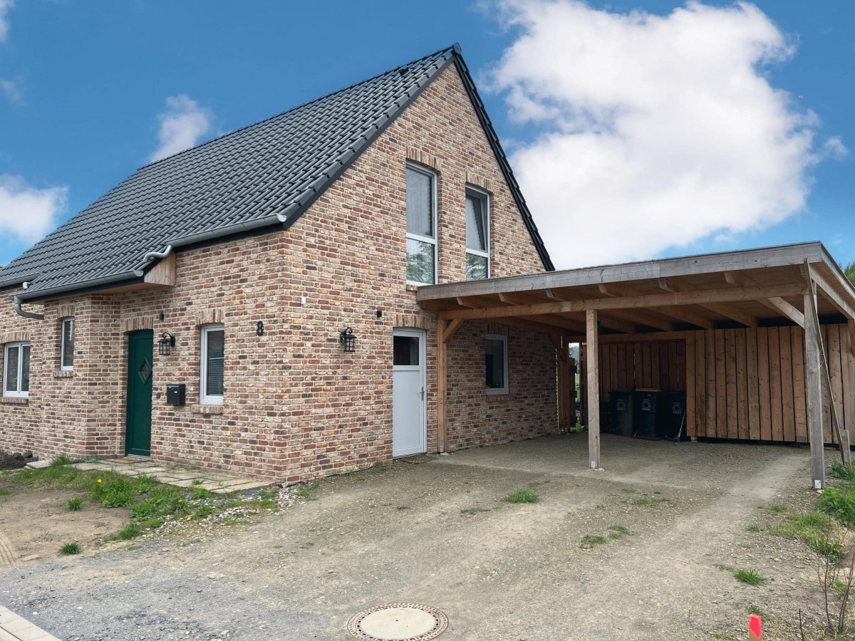 Eingang Carport