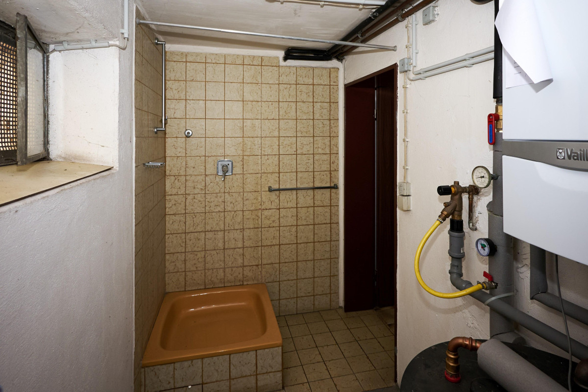 Dusche im Technikraum