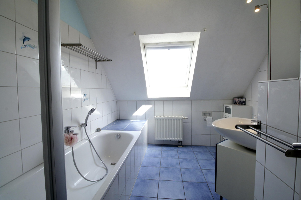 Badezimmer im Dachgeschoss