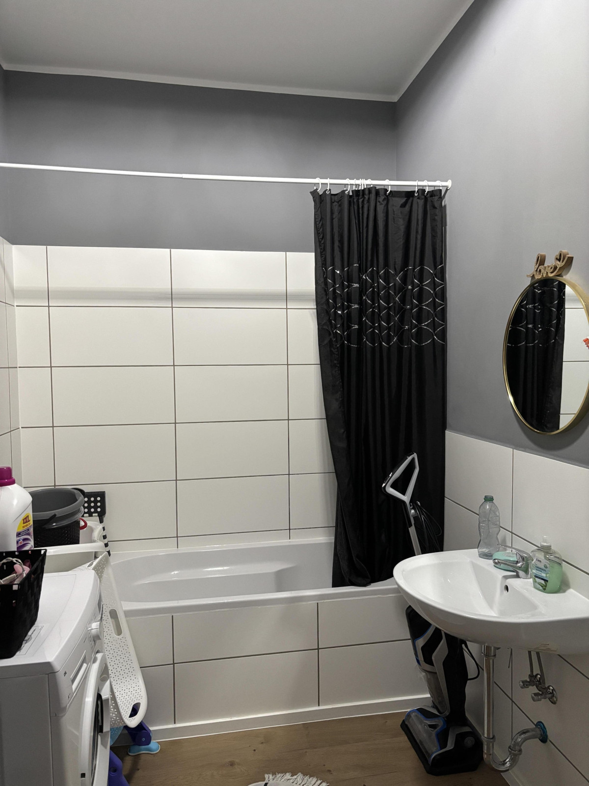 Badezimmer 1. OG links
