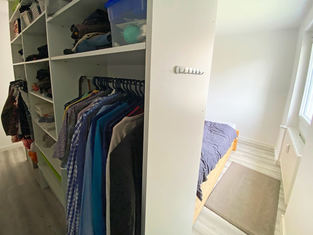 Schlafzimmer mit Ankleide