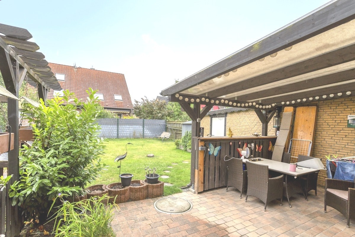 Terrasse + Garten