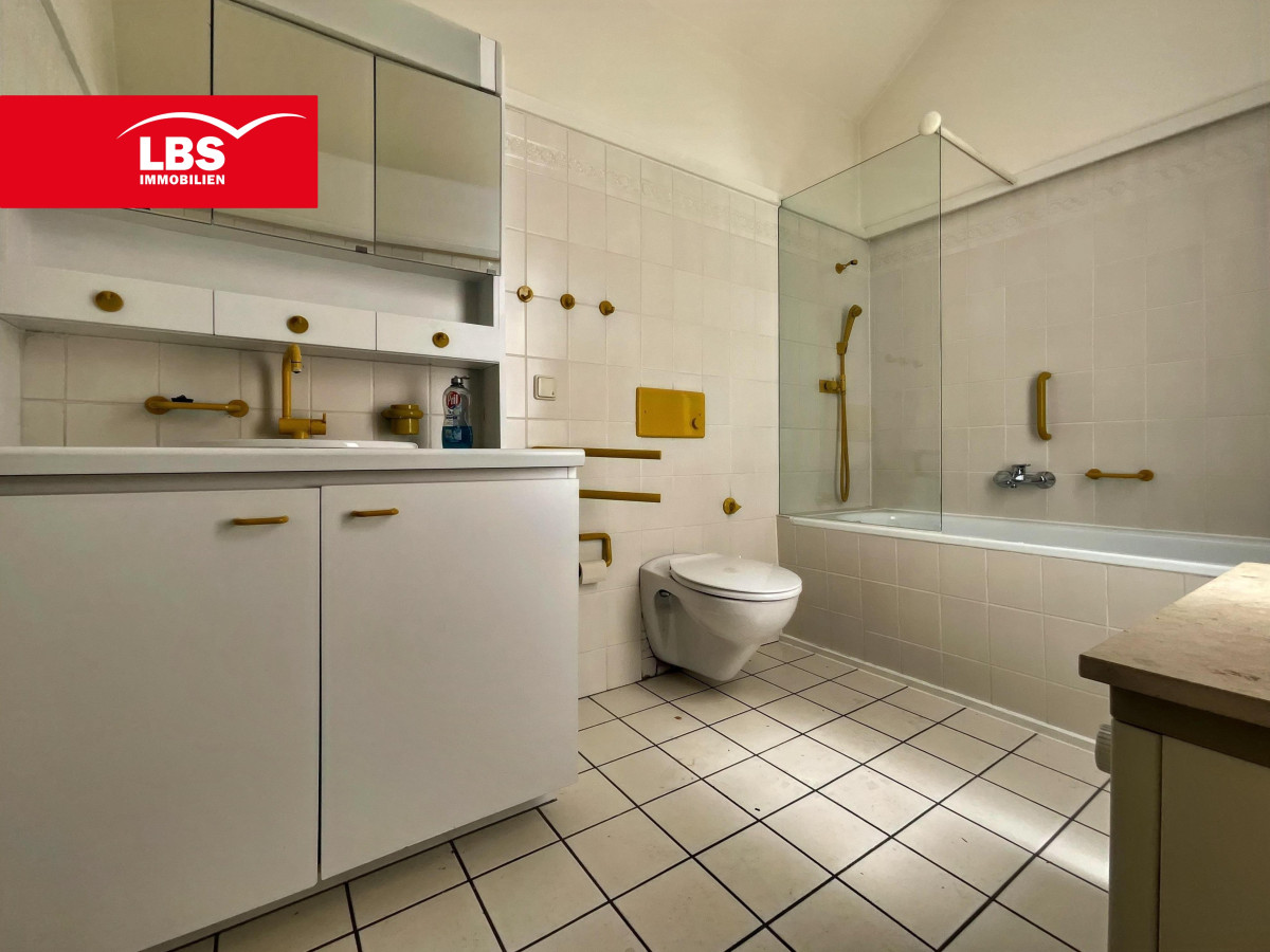 Badezimmer EG