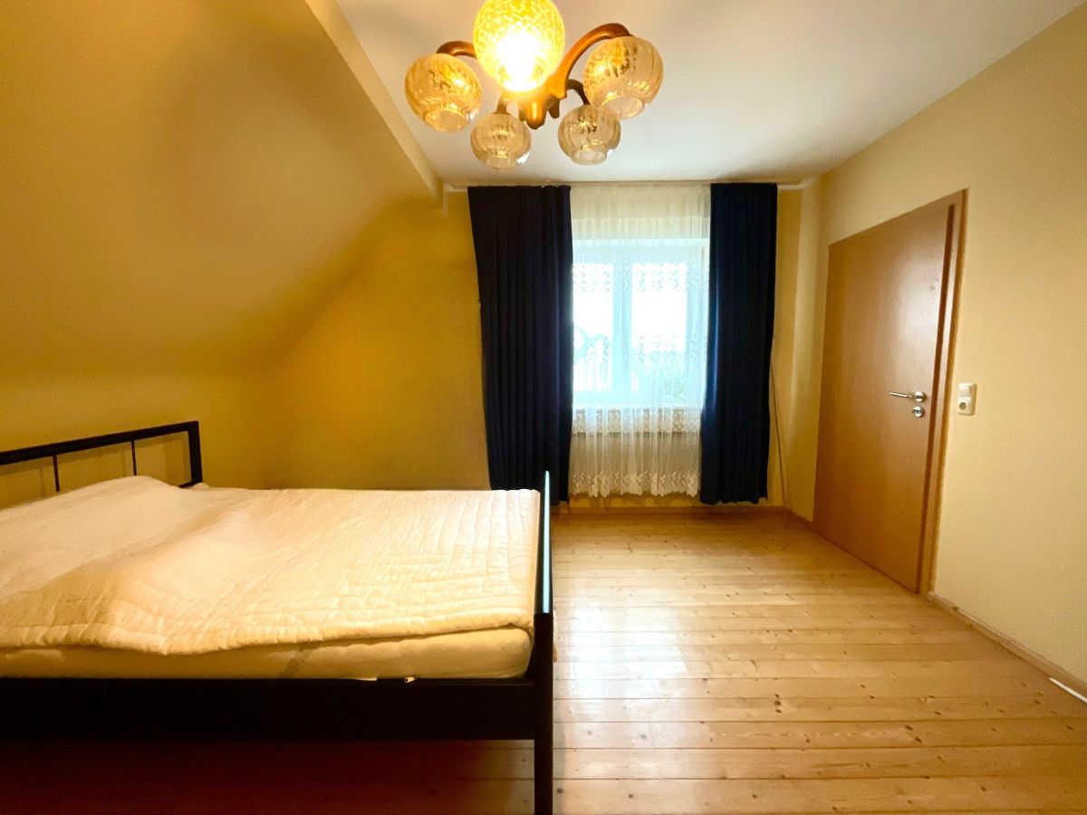 2. Zimmer OG