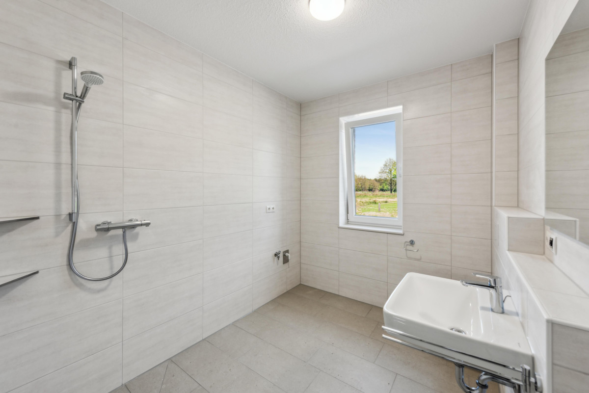 Badezimmer / WC EG