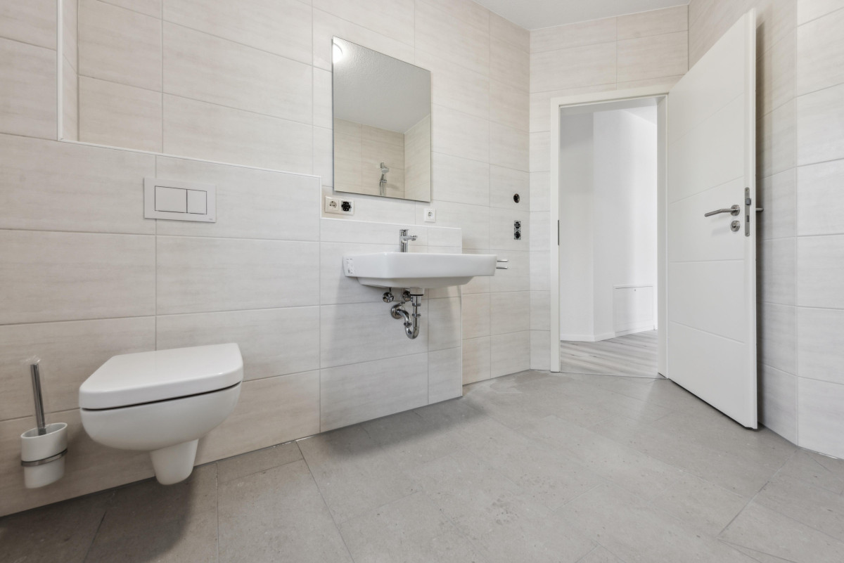 Badezimmer / WC EG