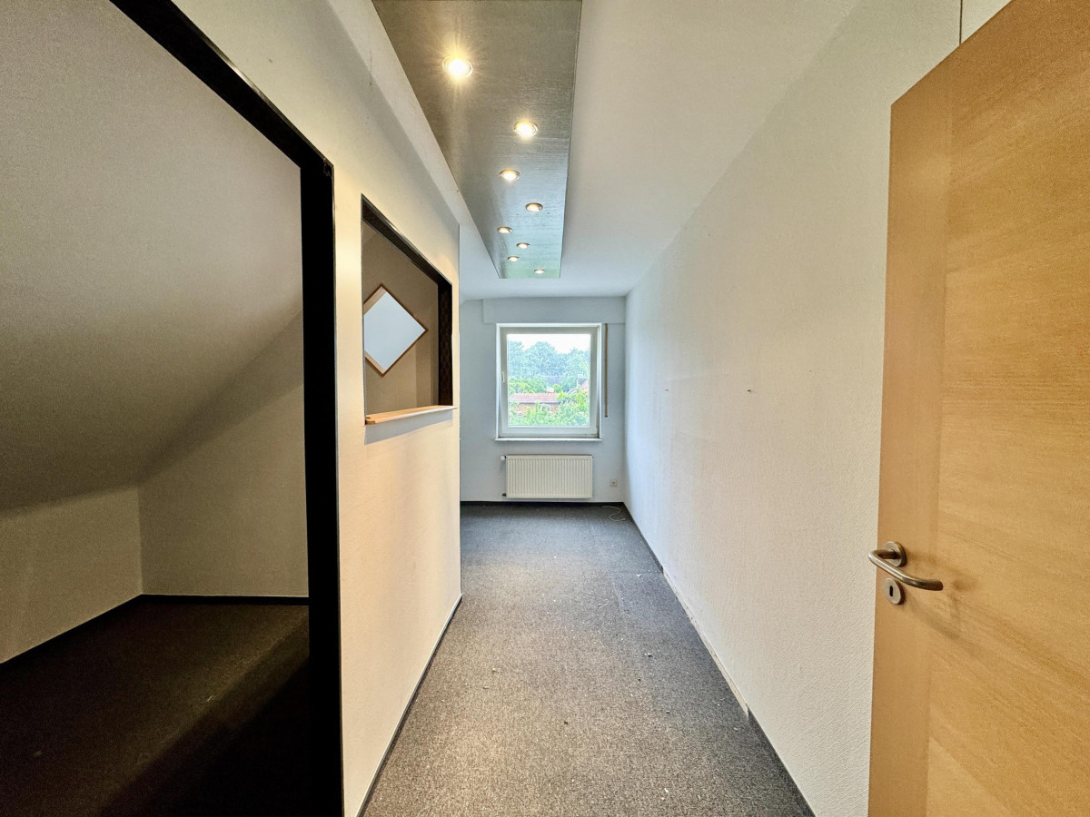 Schlafzimmer 3 mit Ankleide