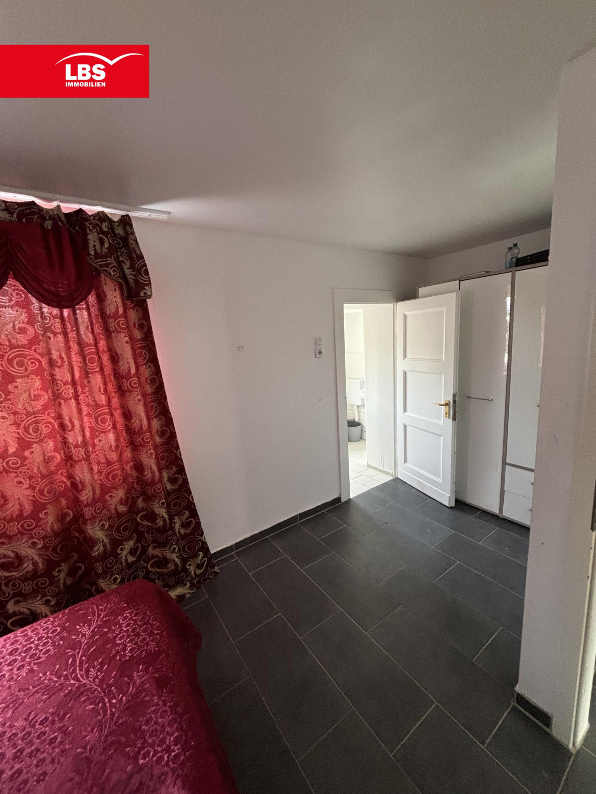 1. Schlafzimmer OG