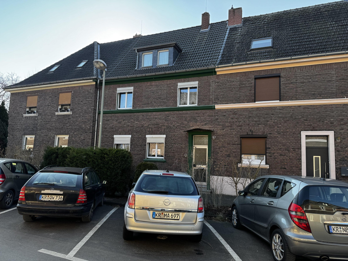 Straßenansicht