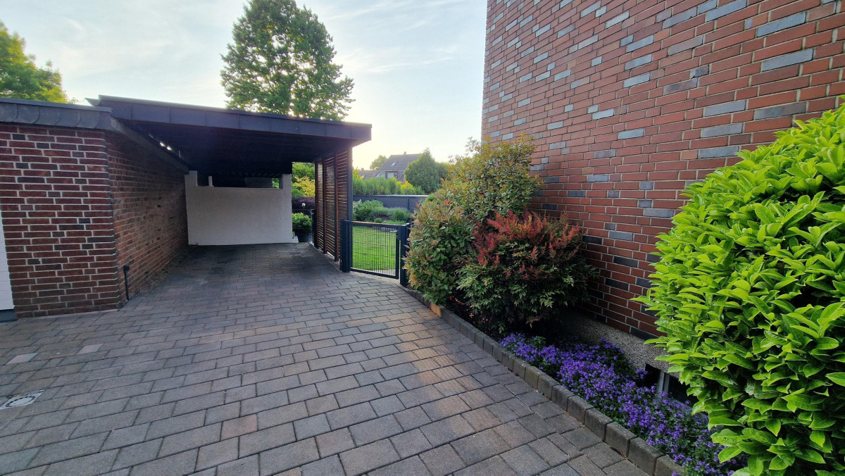 Carport
