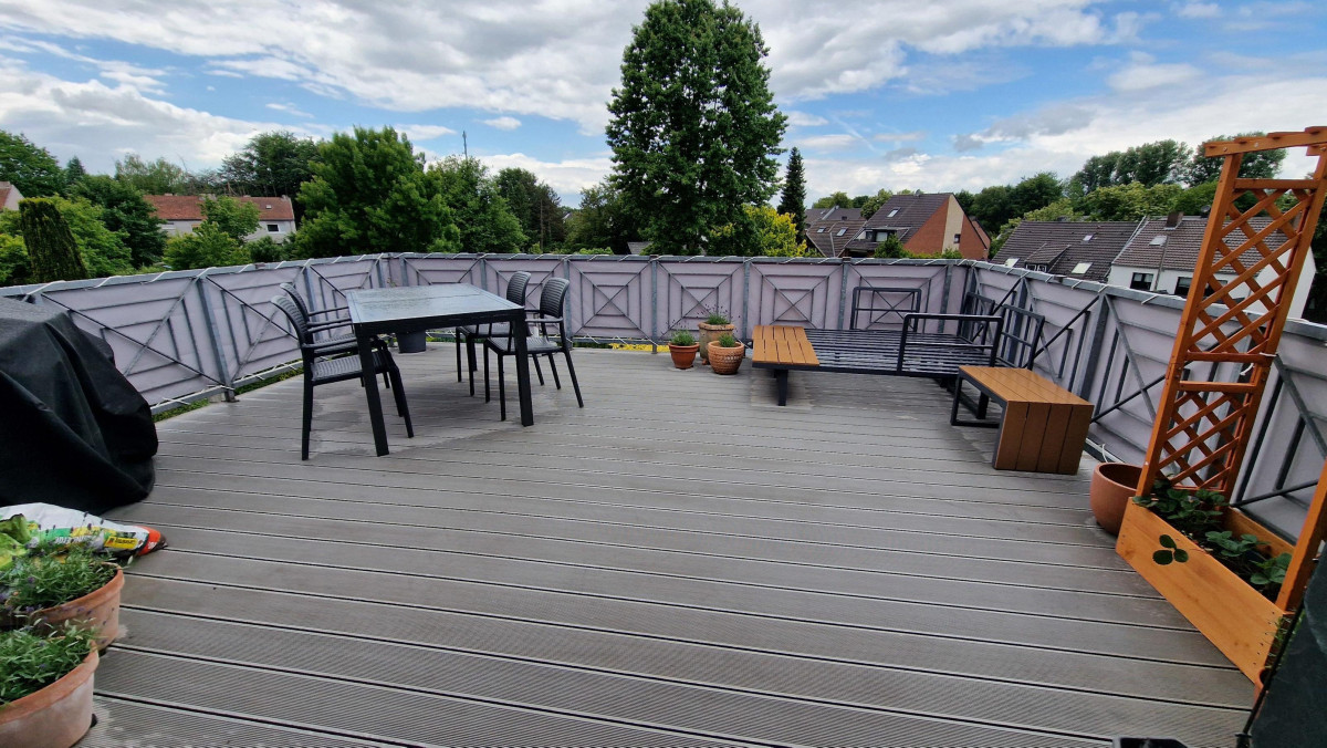 Dachterrasse DG